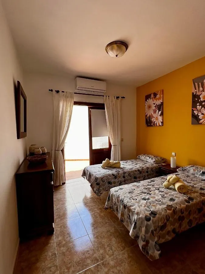 Holiday home Cozy Villa Marina, Iris Fase 1, Wifi Playa Blanca